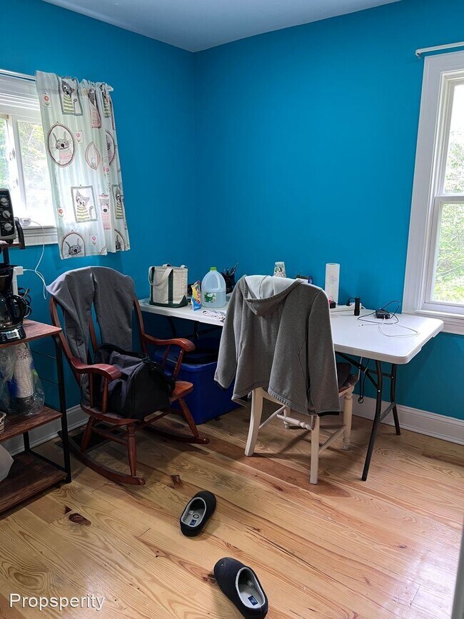 Building Photo - 2 br, 1 bath House - 843 Bar Harbor Road