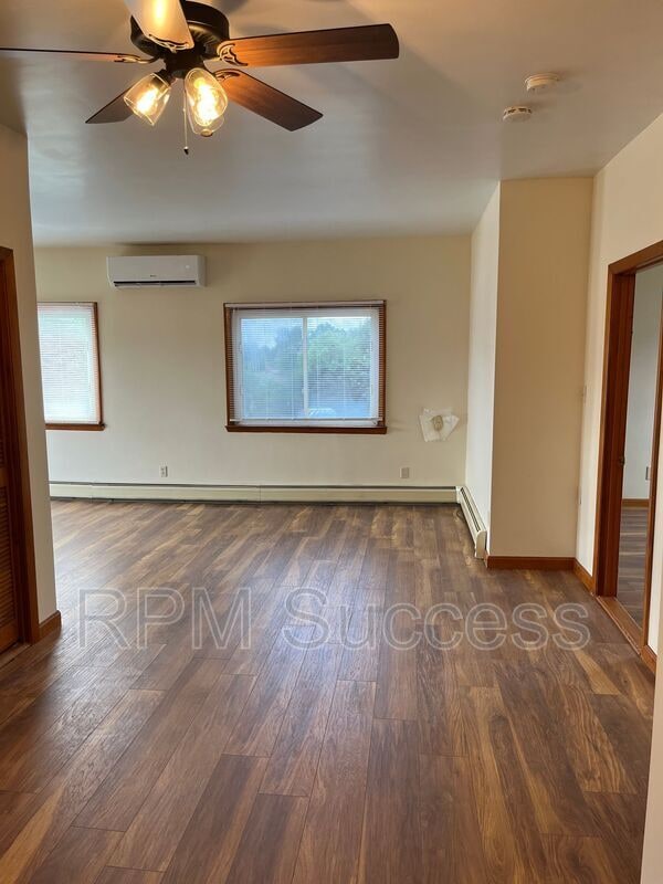Building Photo - 1014 Braley Rd