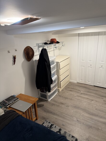 Building Photo - 263 S Haviland Ave