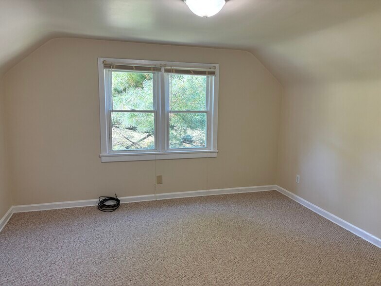 Bedroom 4 - 7221 Sterrettania Rd