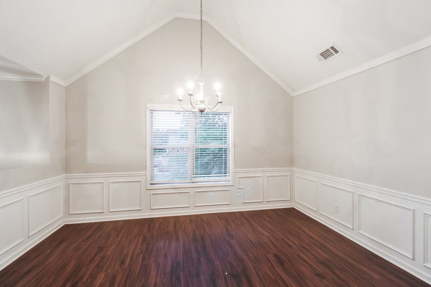 Building Photo - 64 Hamil Ct NW