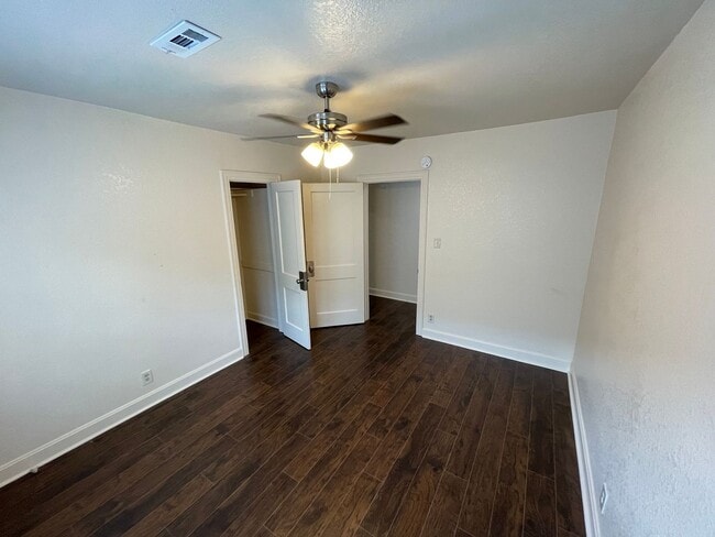 Building Photo - 1013 S 25th St