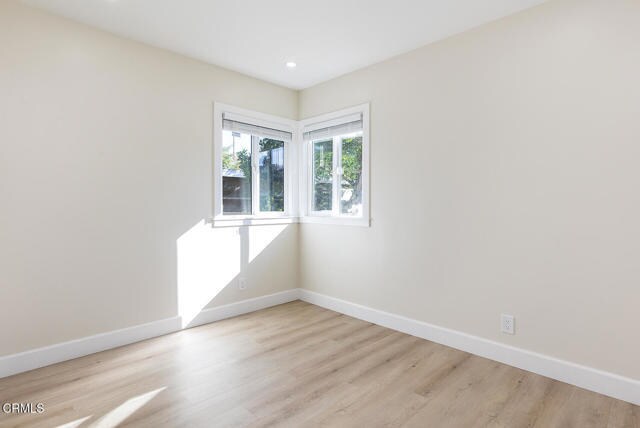 Building Photo - 550 MacDonald St