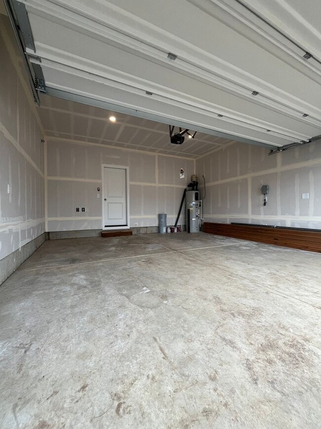 Building Photo - BRAND NEW CONSTRUCTION 4-bedroom 2.5-Bathrooms