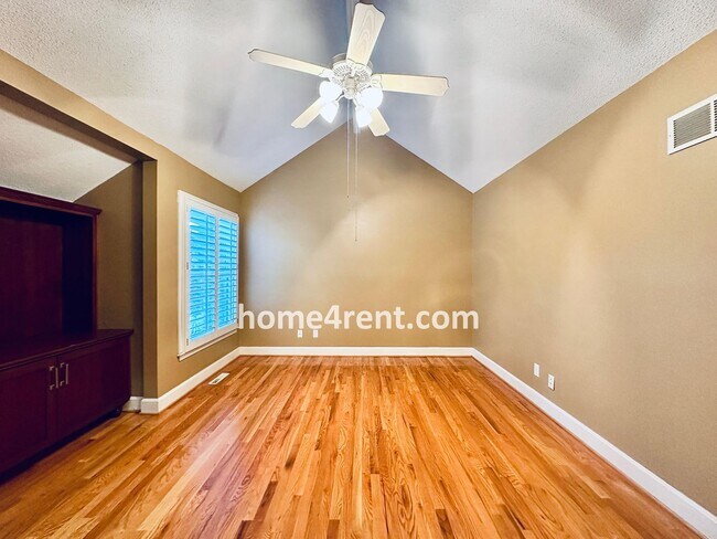 Building Photo - A Lovely, Four Bedroom Lenexa Home w/ Wood...