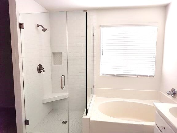 Building Photo - 41618 Petersfield Rd