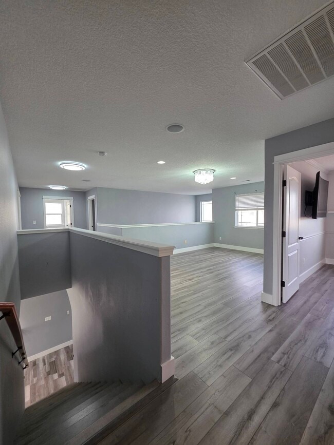 Building Photo - 4916 Laredo Dr