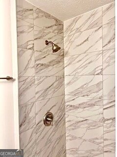 Building Photo - 3821 River Rd