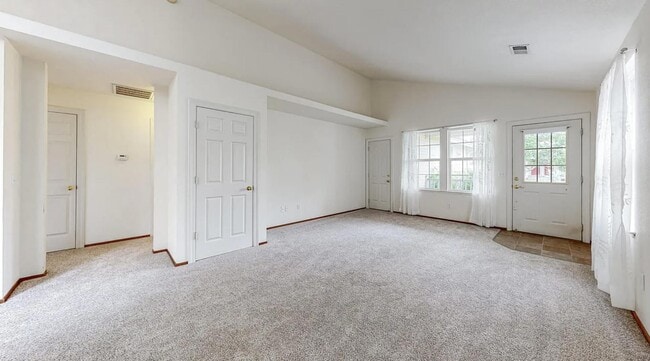 Building Photo - 2093 Tina Ct