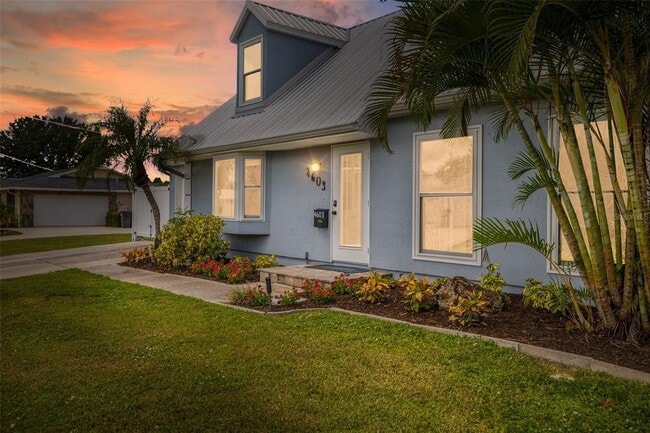 Building Photo - 4603 3rd Ave E