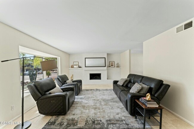 Building Photo - 26969 Helmond Dr