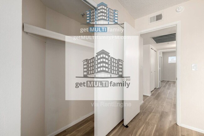 Building Photo - 11640 N 51st Ave