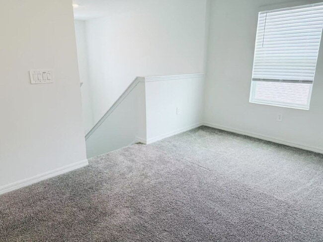 Building Photo - 644 Reggie Rd