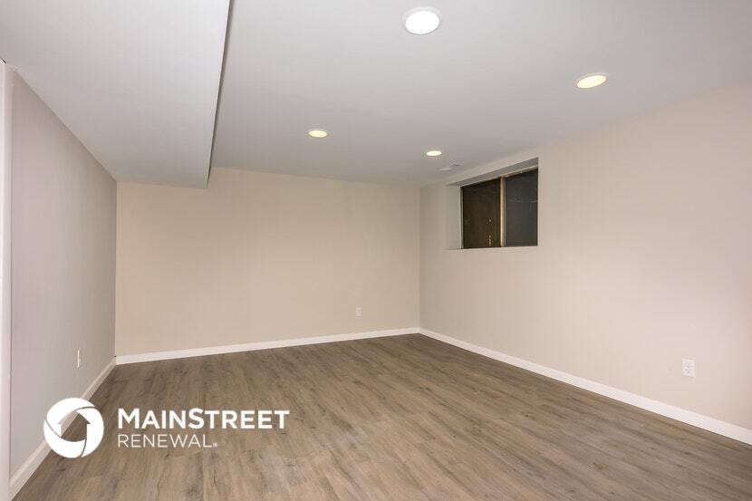 Building Photo - 2703 Arrow Heights Dr