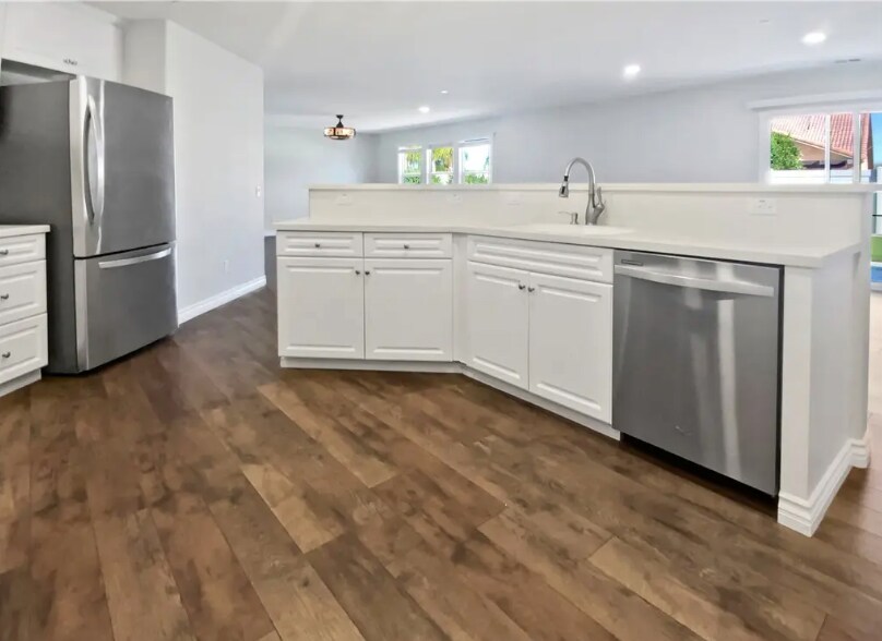 Building Photo - 31846 Victoria Pl