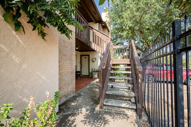 Building Photo - 1500 Bay Area Blvd