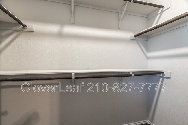 Building Photo - 610 Ashers Pl