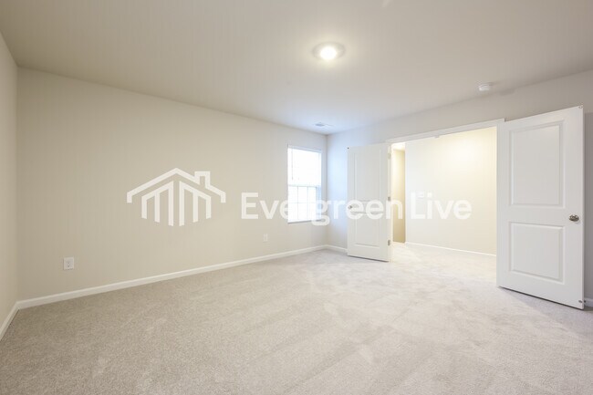 Building Photo - 2 Donemere Way