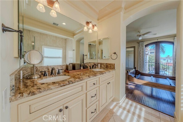 Building Photo - 525 15th St