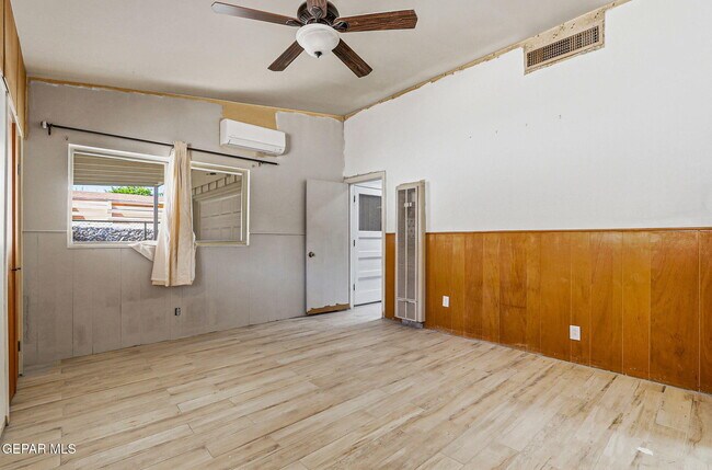 Building Photo - 2801 Polk Ave