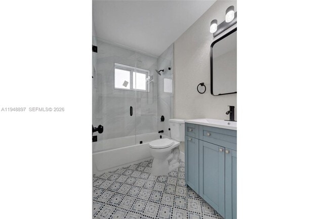 Building Photo - 21021 NE 13th Pl