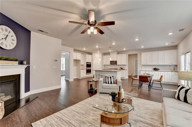 Building Photo - 2017 Yvette Wy