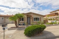 Building Photo - Quaint and Quiet 2-Bedroom 55+ Home with G...