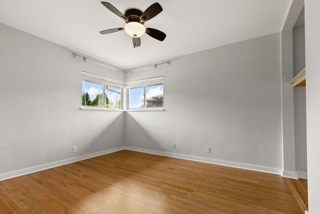 Building Photo - Gorgeous West Seattle Mid-Century Modern w...