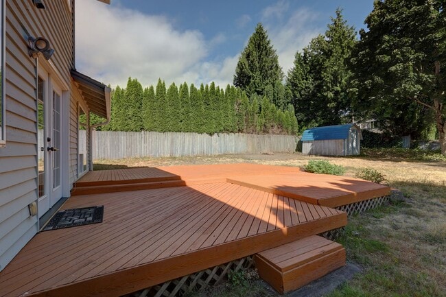 Building Photo - 4-bedroom 2.5 bath on cul-de-sac in Kirkland