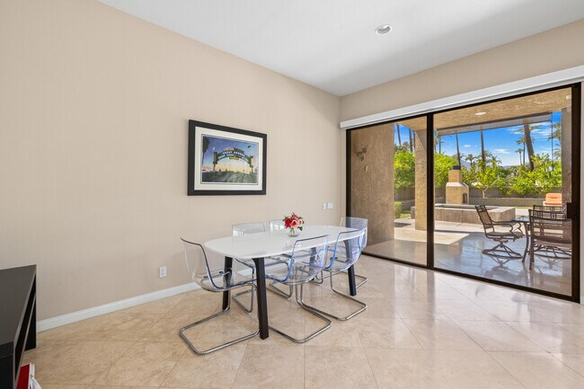 Building Photo - 70520 Gardenia Ct