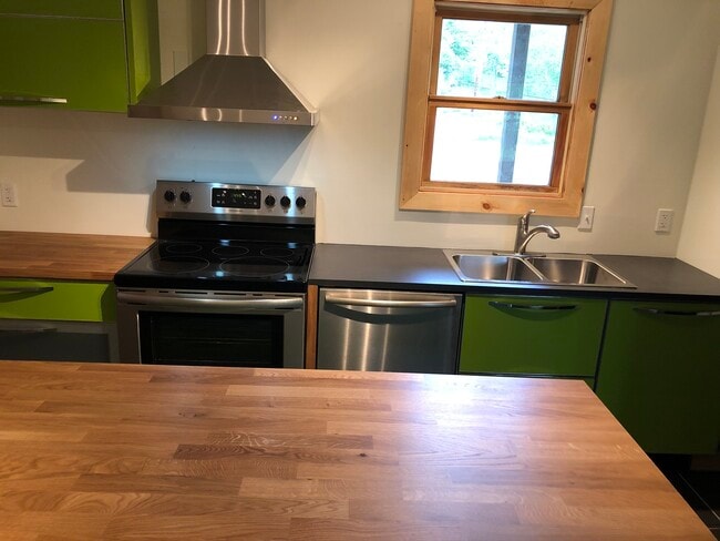 Building Photo - Zenith Apartments, LLC