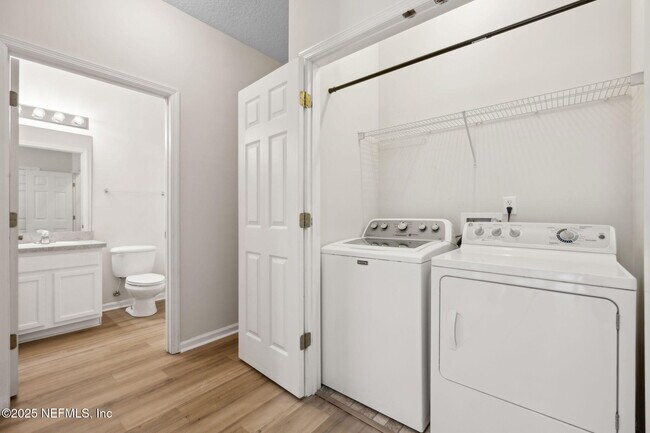 Building Photo - 12301 Kernan Forest Blvd