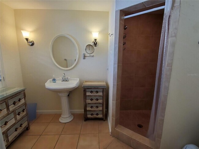 Building Photo - 2745 Cardwell Way