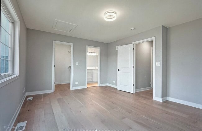 Building Photo - 24321 Hemlock Dr