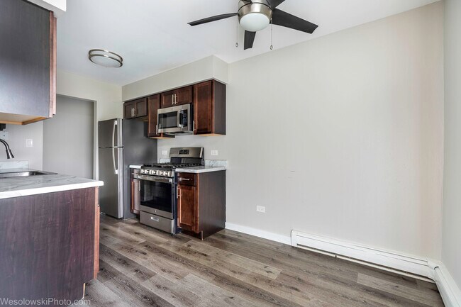 Building Photo - 1305 Turtle Creek Cir