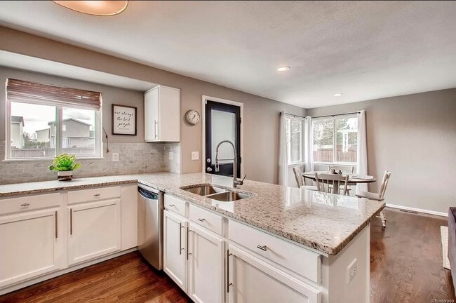 Building Photo - 1247 Cedarwood Dr