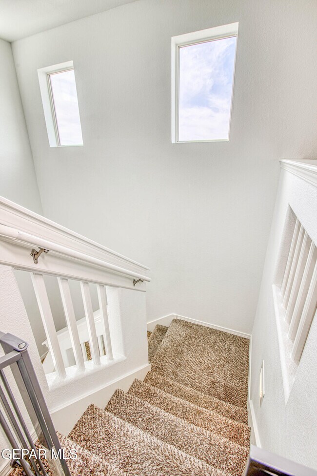 Building Photo - 7517 Red Cedar Dr