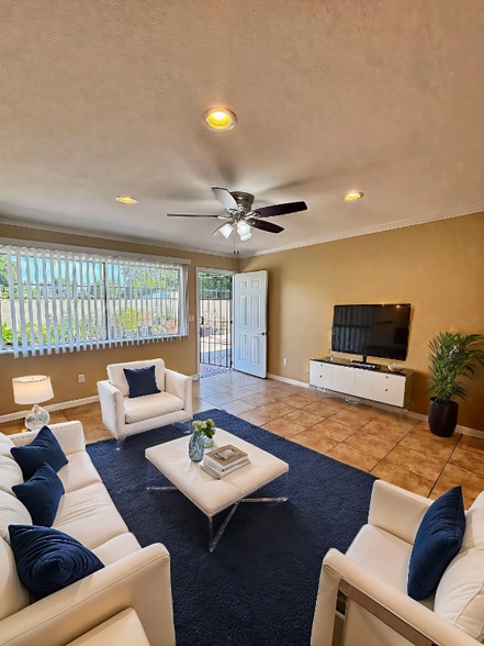 Primary Photo - 7601 Wyoming St