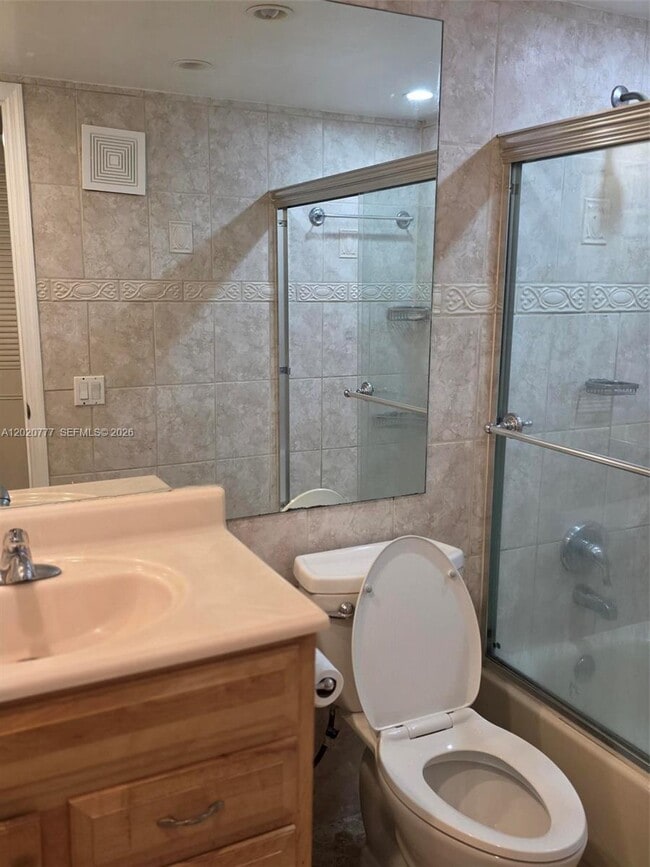 Building Photo - 3912 SW 67th Terrace