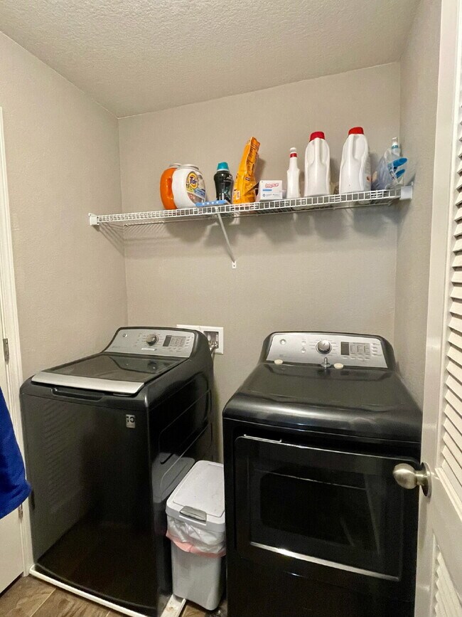 Building Photo - Charming Corner-Lot Home with Office, Fire Pit and Solar Panels on Primavera Lane, Fountain, CO!