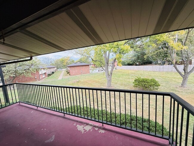 Building Photo - Spacious 2 Bedroom Hazelwood Apartment