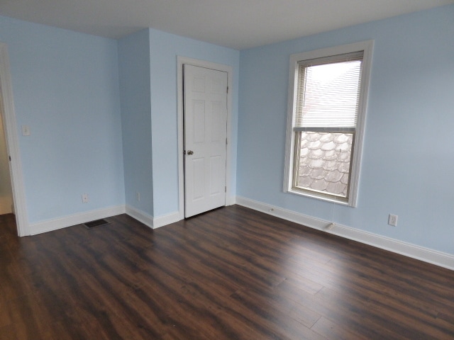 Building Photo - Harrison West 2 BR 1 BA