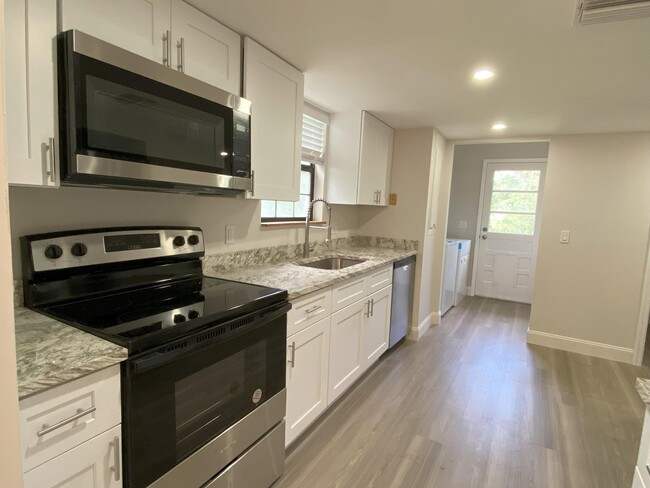 Building Photo - 17389 63rd Rd N