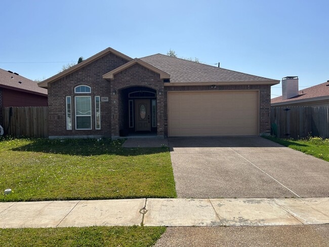 Building Photo - 2565 Sands Dr