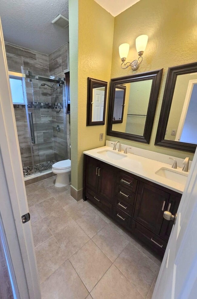 Building Photo - 6606 Catalina Ln