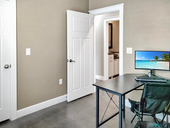 Building Photo - 2300 Reese Dr