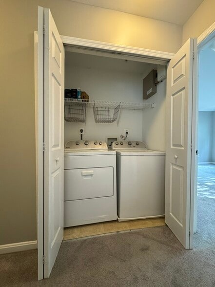 Washer & Dryer - 61 Harbour Heights Dr