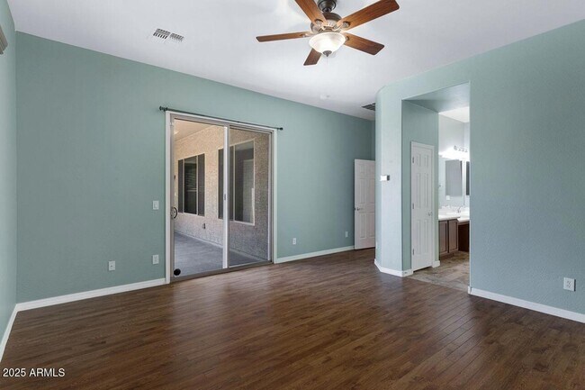 Building Photo - 2268 W River Rock Trail