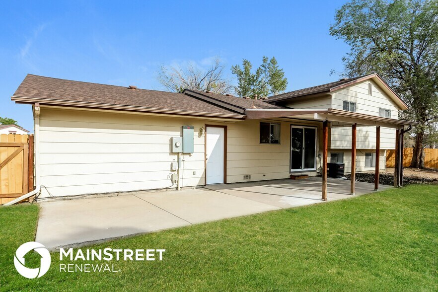 Building Photo - 1656 S Quintero Way