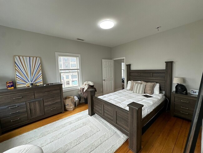 Building Photo - 602 Dorchester Ave